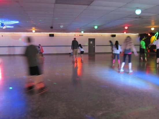 Love this funky shot of Dustin and Yaya while the other skaters are blurred