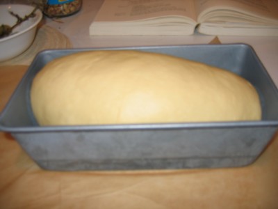 Cheddar cheese loaf, shaped