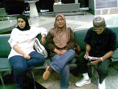 Ummi Irfan, Opah Irfan and Atok Irfan